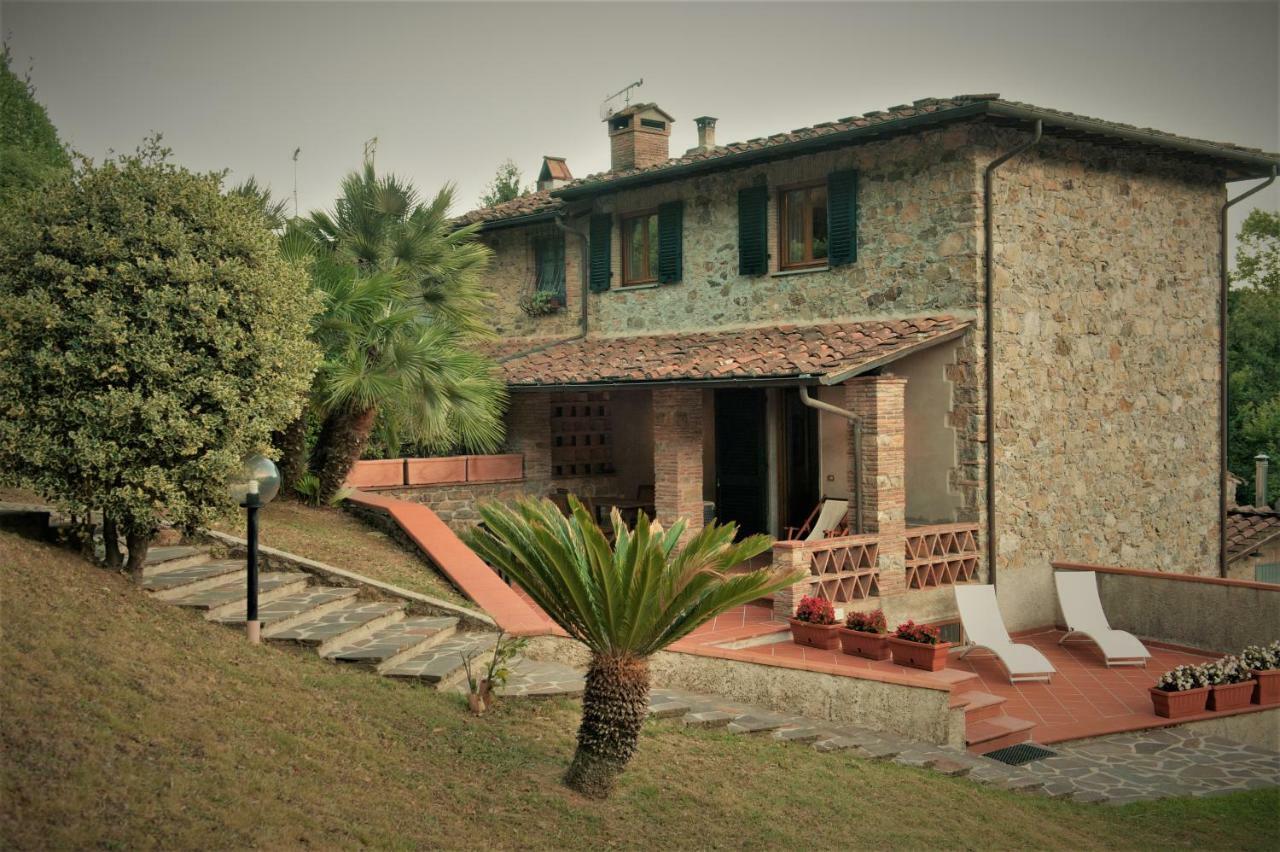 הוילה Monsagrati Casa Delle Palme מראה חיצוני תמונה