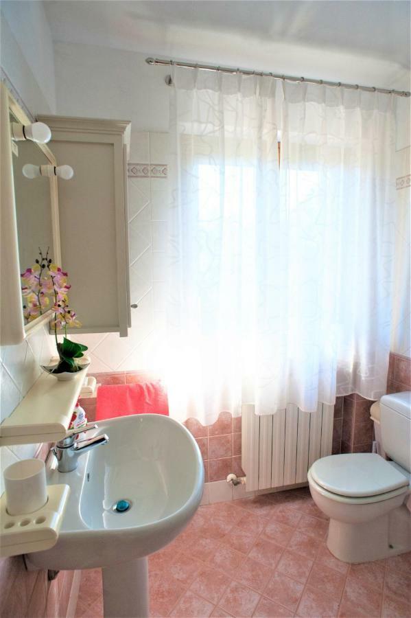 הוילה Monsagrati Casa Delle Palme מראה חיצוני תמונה